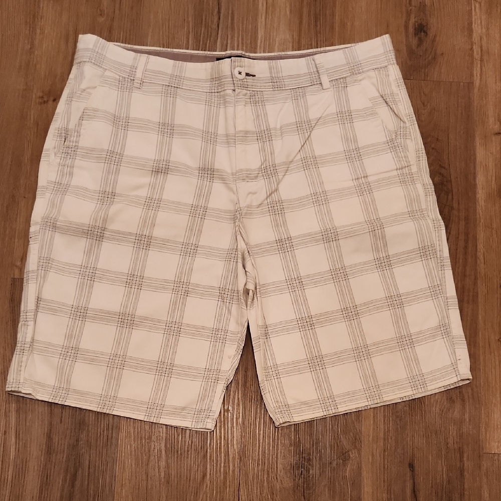 Classic White Plaid Men's Shorts